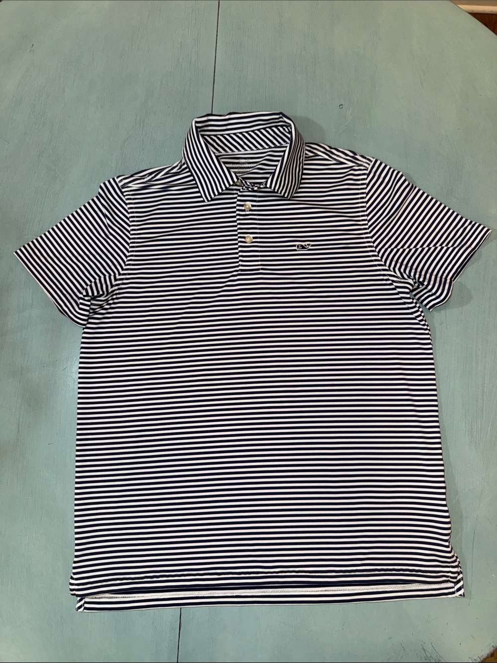 Vineyard Vines Navy & White Striped Polo
Sanakty